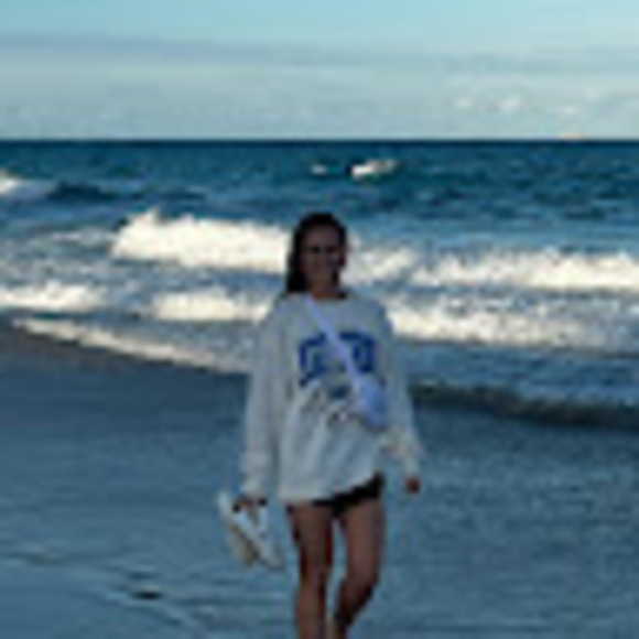Meet your Posher, Mariah - Picture 1 of 1